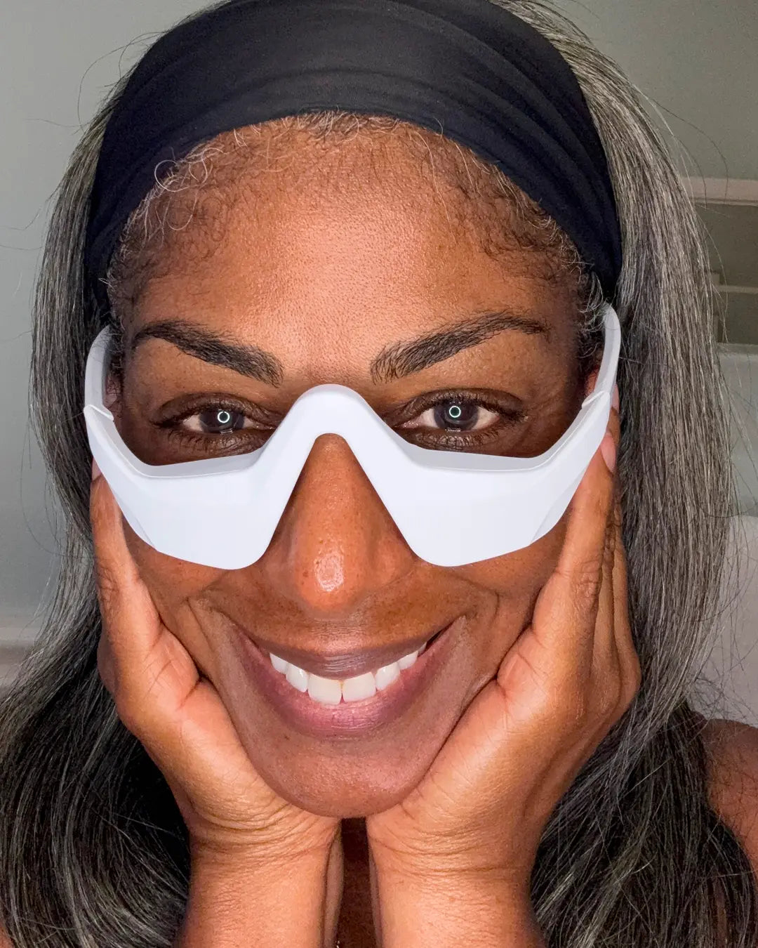 Renewa EyeLift Device